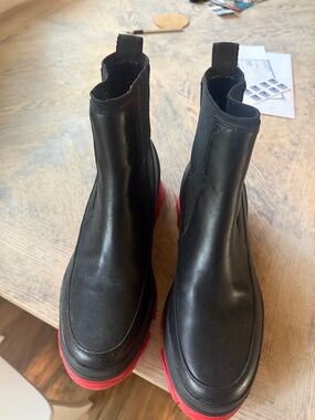 Red Sole Sorel Boots
